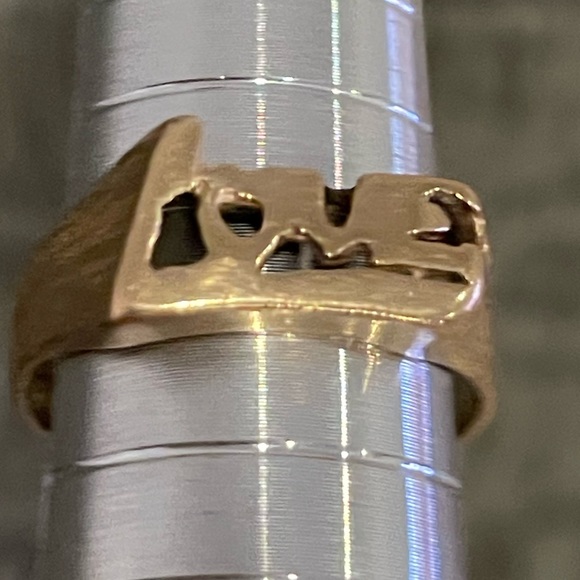 10K Love Ring - Picture 5 of 5